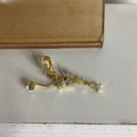 Clip-On Belly Button Ring - Picture 3 of 4